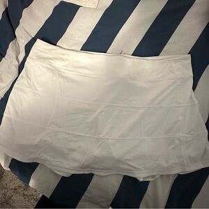 Lululemon pace rival skirt